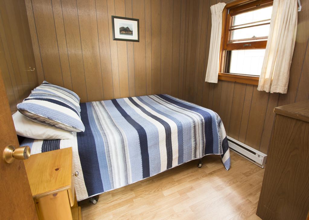 The Pines Cottage Resort Oxtongue Lake Kültér fotó