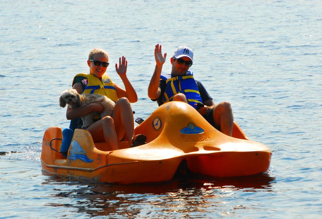 The Pines Cottage Resort Oxtongue Lake Kültér fotó